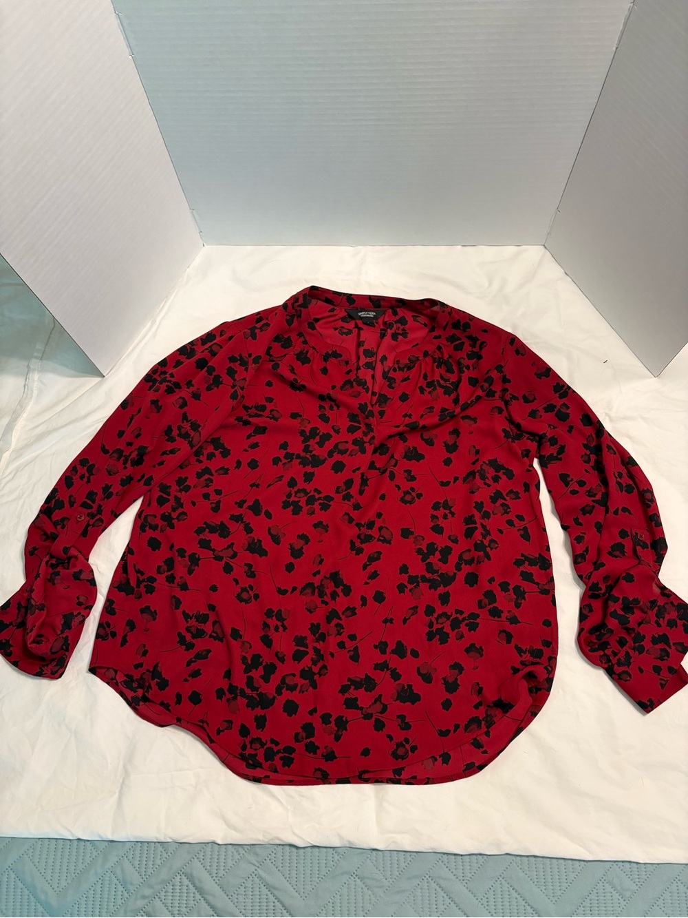 Simply Vera Vera Wang Women's Red & Black Floral Blouse Size S Long Sleeve